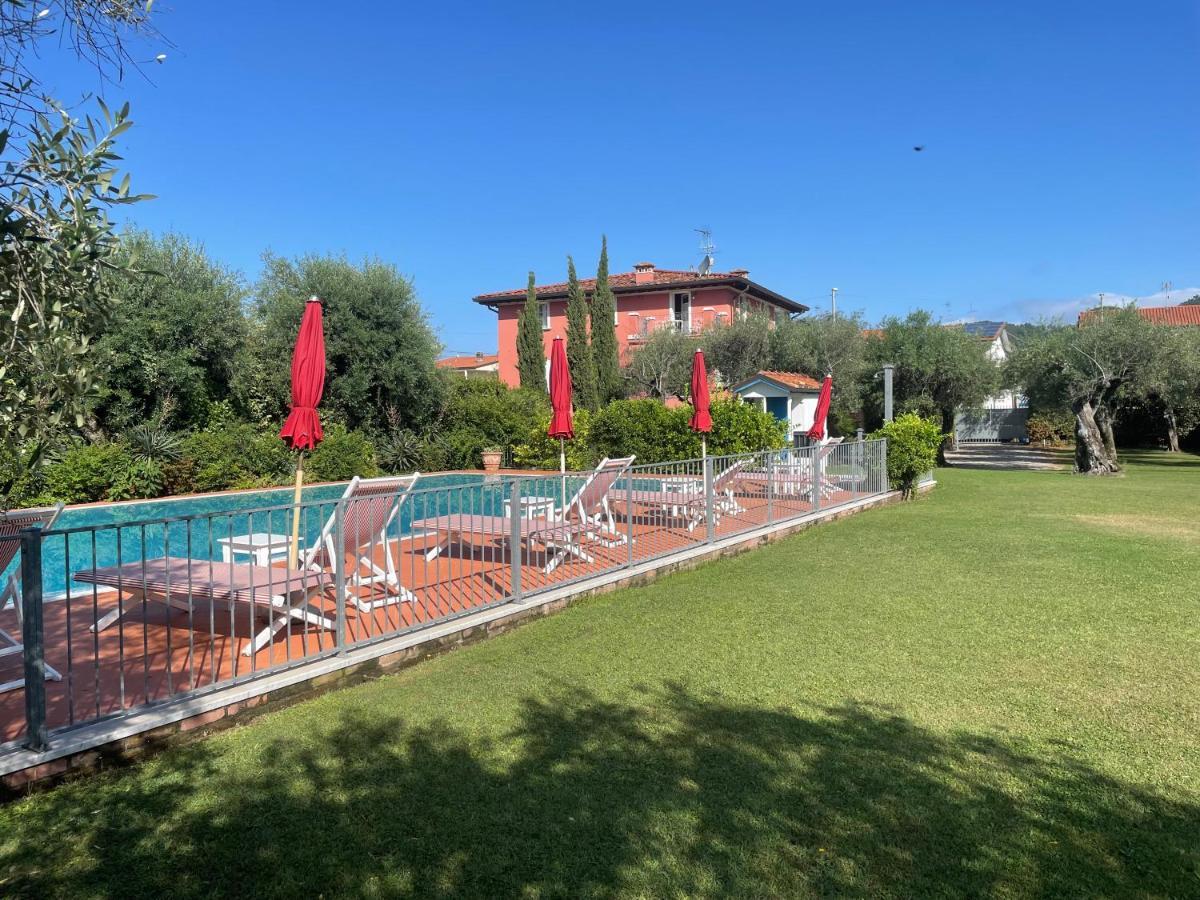 In Versilia Серавецца Экстерьер фото
